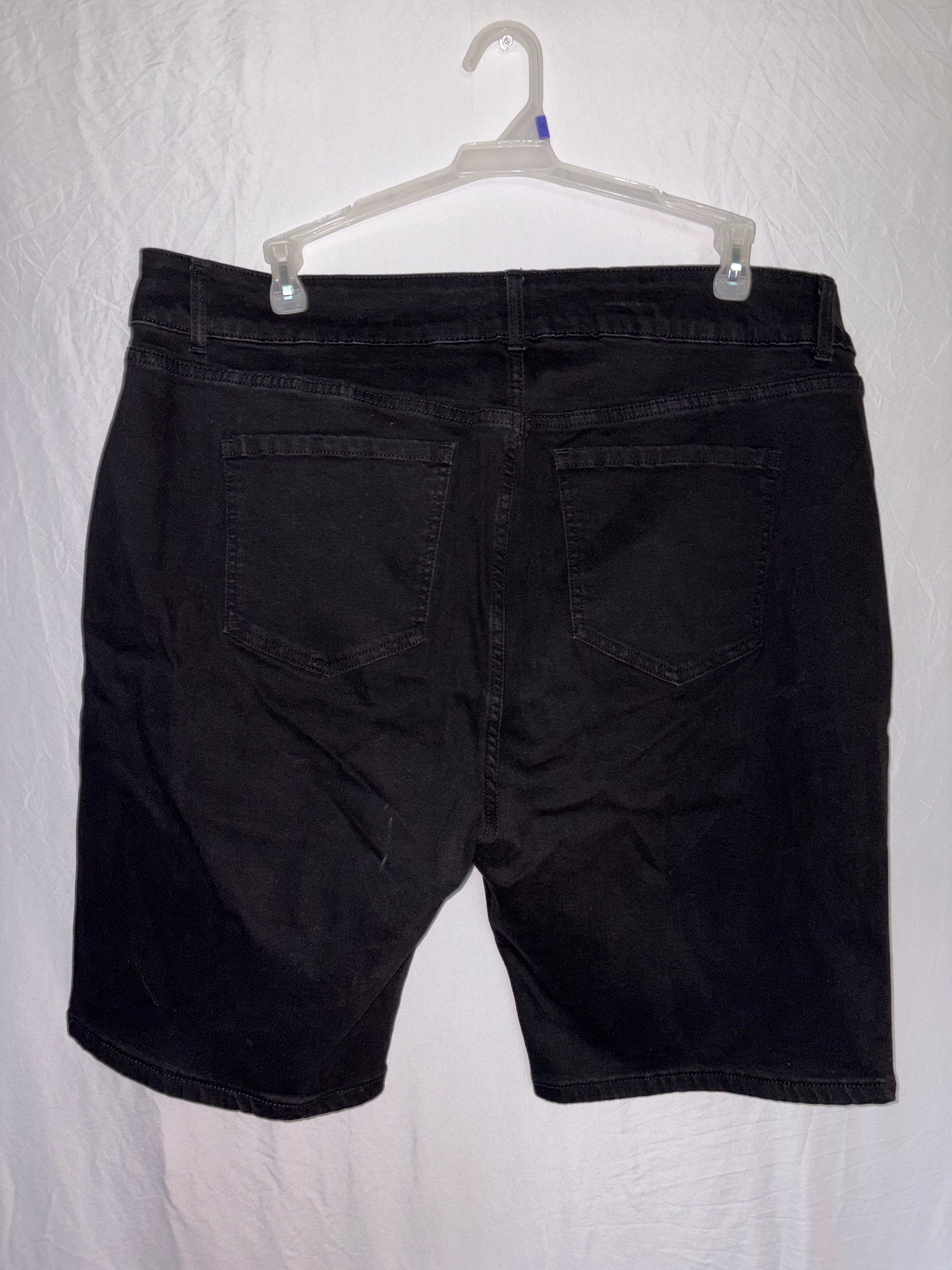 20w black shorts