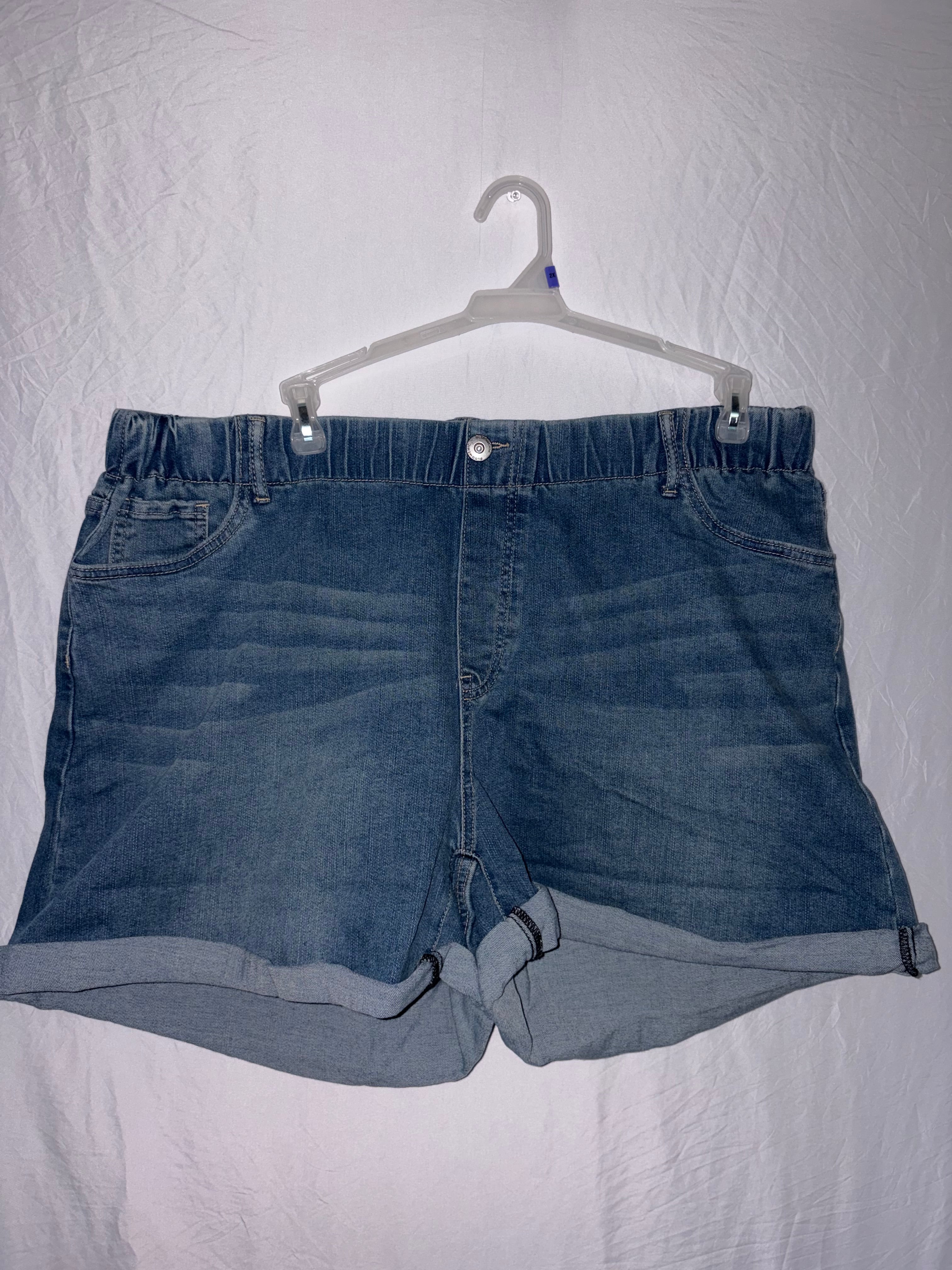 22w blue Jean shorts